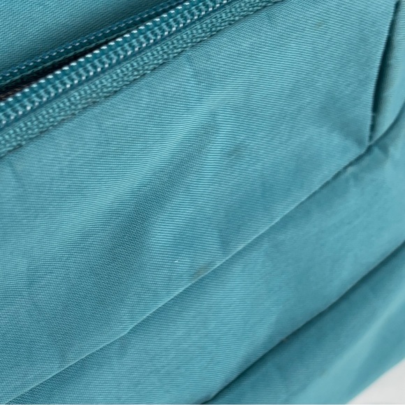 Magellans dark teal Fanny pack for outdoors or casual use - Picture 7 of 12